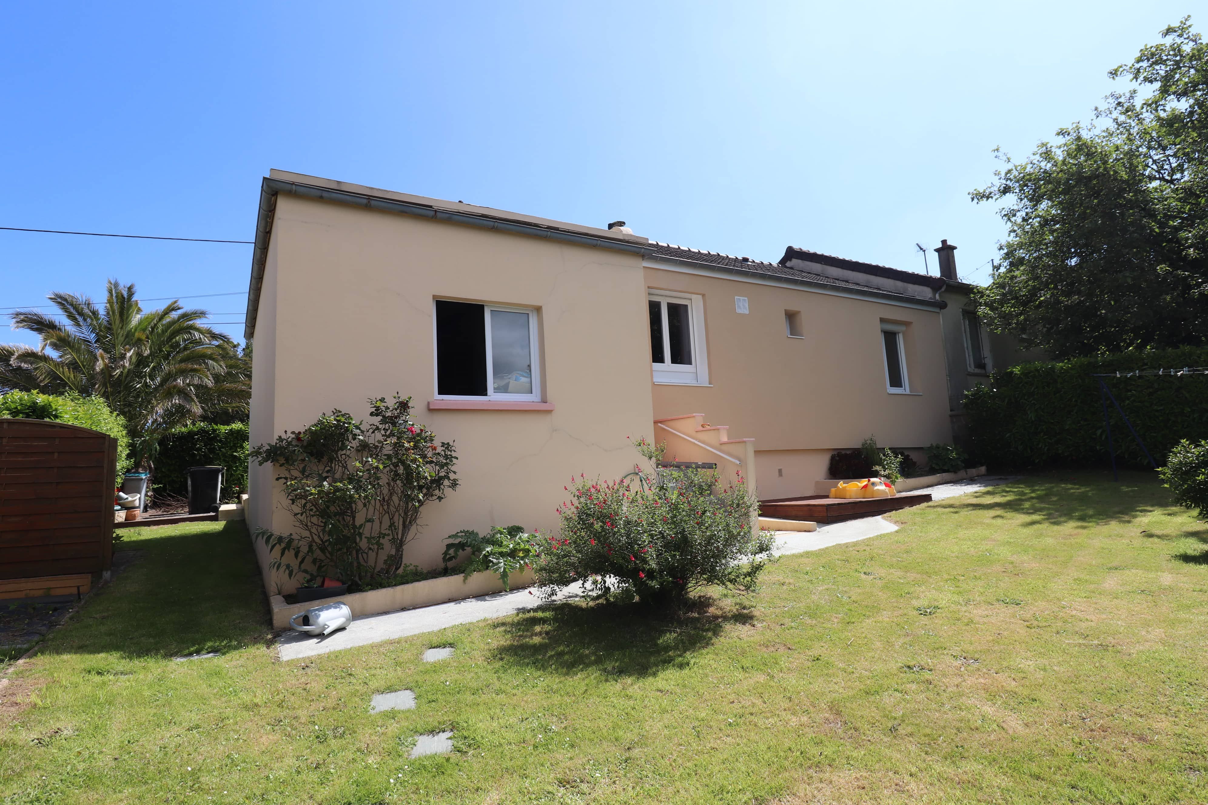 1. Maison
